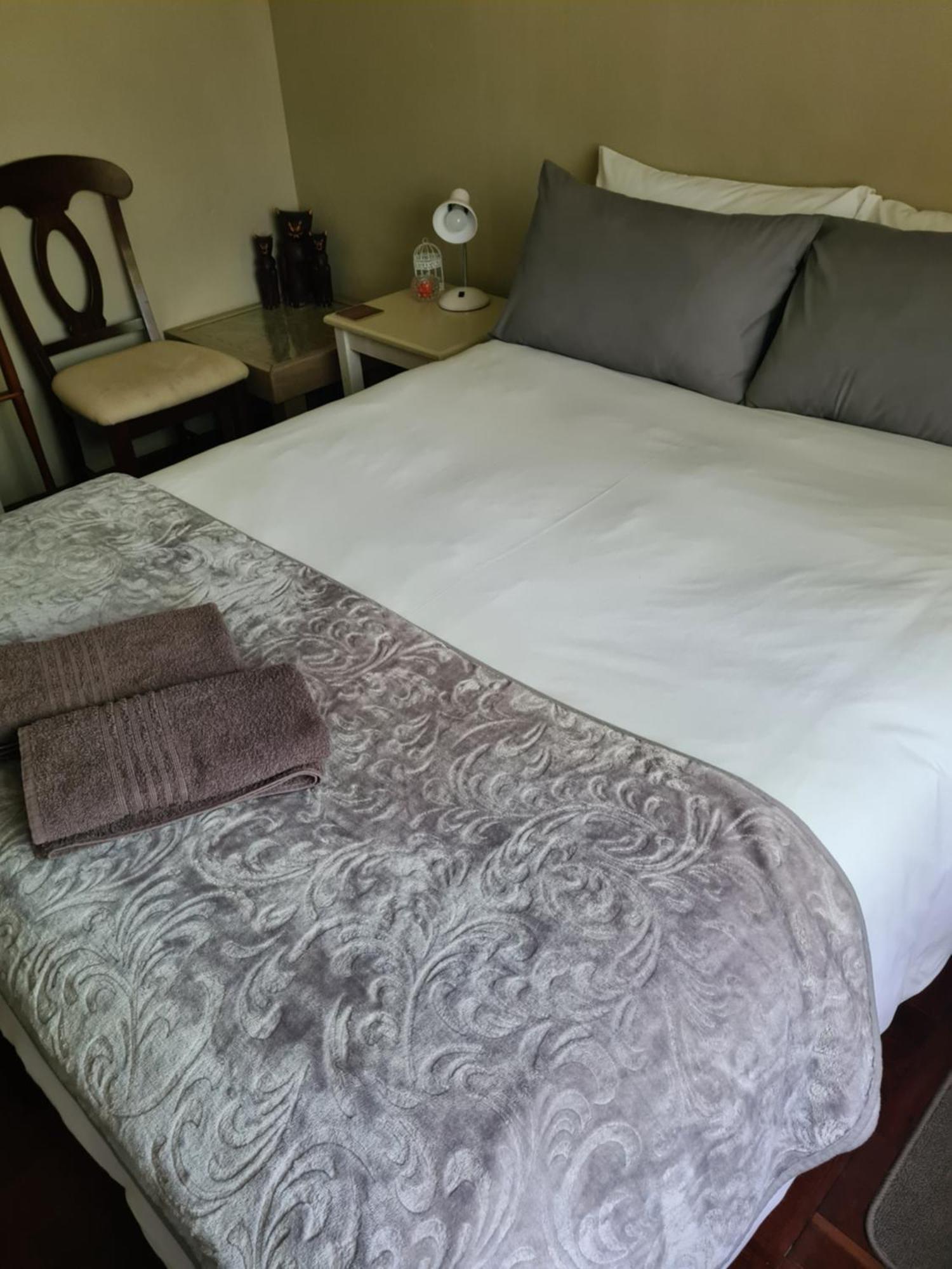 The Old Cabin Hotel Cullinan Bilik gambar