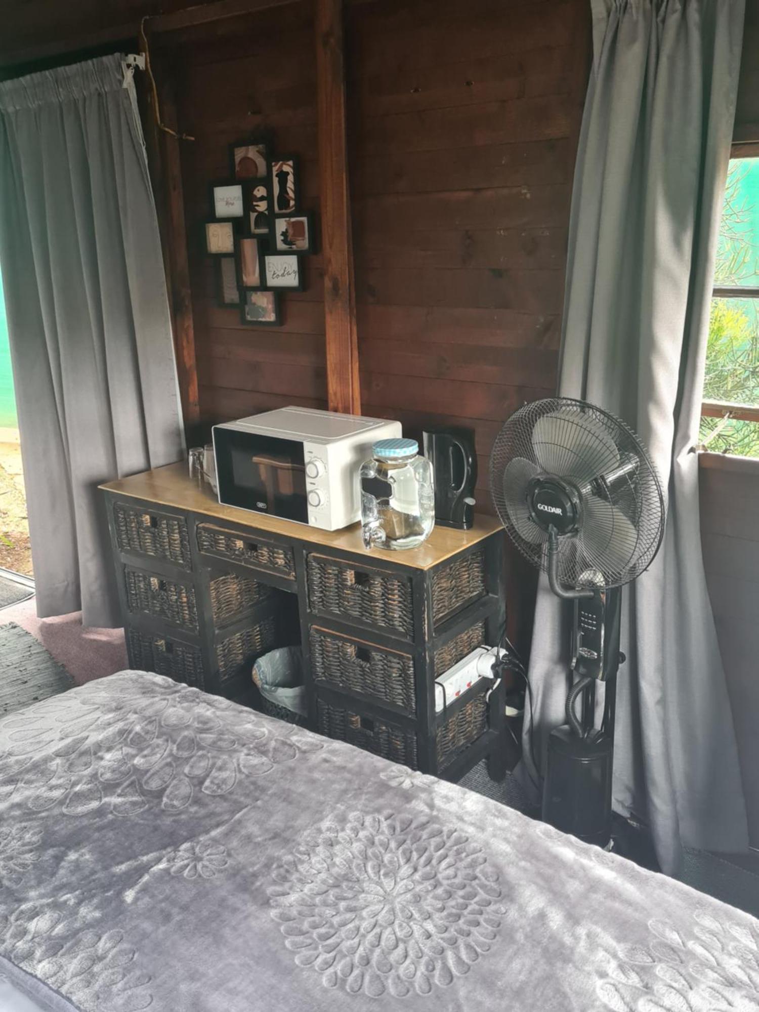 The Old Cabin Hotel Cullinan Luaran gambar